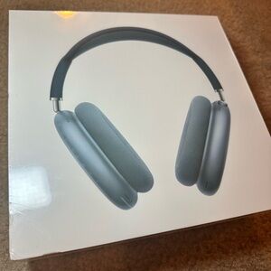 Brand New Apple Airpod Max